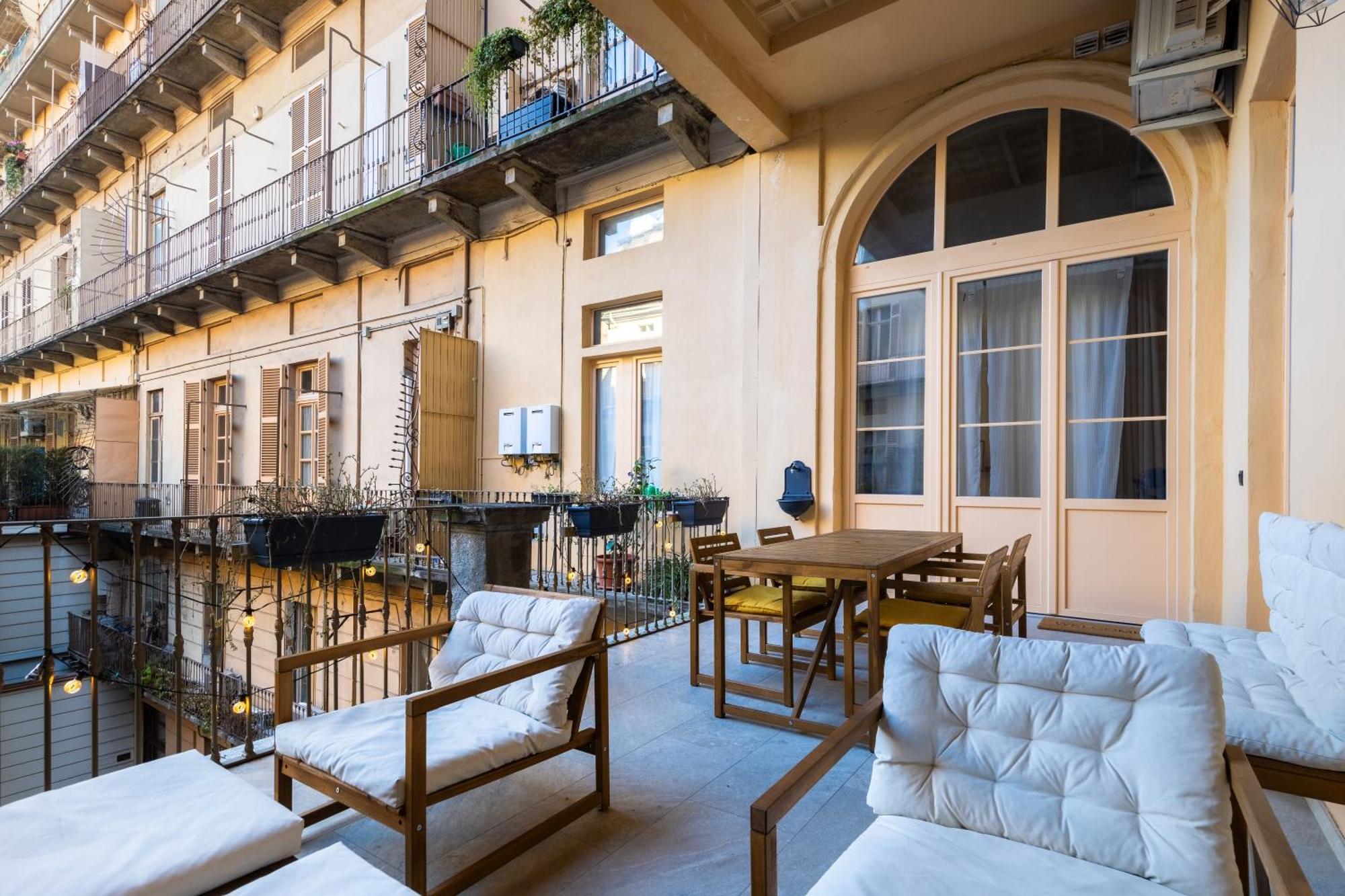 Hostdomus - La Marmora Suites تورينو المظهر الخارجي الصورة